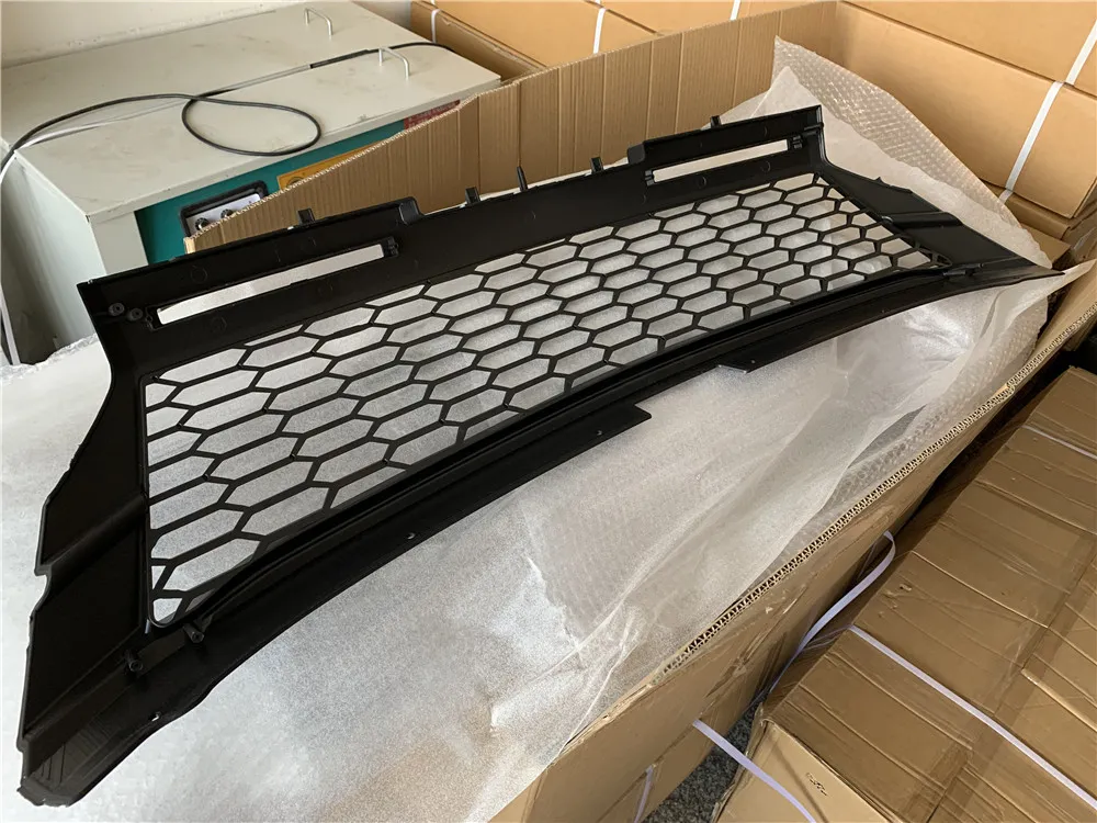Car Parts OE Front Grille for Mitsubishi Triton 2019 2020 L200 off-Road Style Black Grille