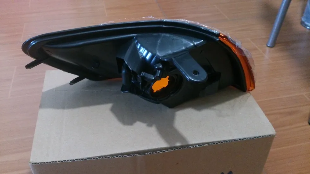 Wholesale Corner Lamp Yellow for Toyota Corolla Ae101 1999 Car Parts